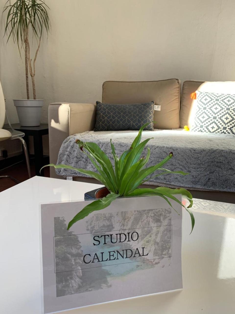 Studio Calendal Apartment กาซีส์ ภายนอก รูปภาพ